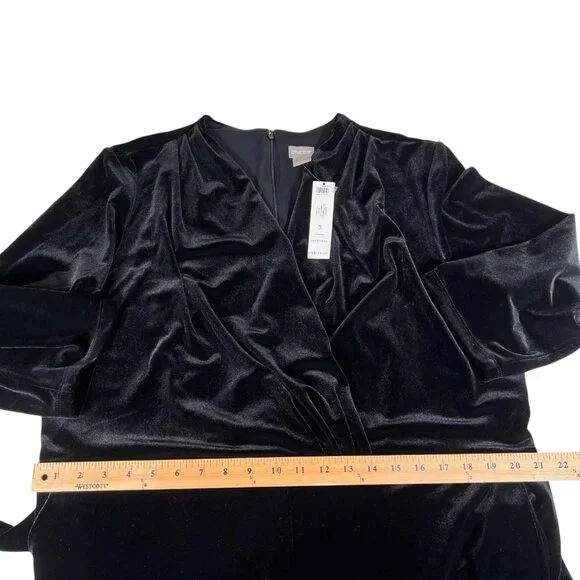 NEW Chico's Womens Black Wide Leg Waist Tie Elegant Velvet Jumpsuit Size 3 US 16 - Picture 16 of 16